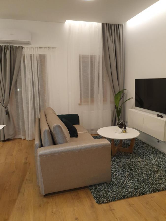 Smaragdo Apartamentai カウナス エクステリア 写真